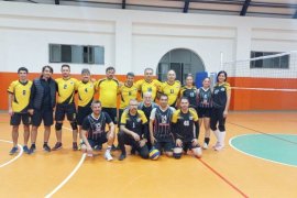 24 Kasım Öğretmenler Günü Voleybol Turnuvası başladı