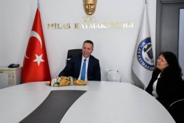 Milas Kaymakamı Böke Yılın Okurlarına Ödüllerini Takdim Etti