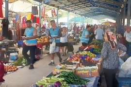 “ÜRETEN DE TÜKETEN DE ÇOK ZOR DURUMDA”