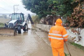 Büyükşehir ekipleri yoğun yağışlarda teyakkuz halindeydi