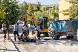 Doğalgaz Çalışmalarının Ardından Yol Tamiratı Başladı