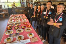 Ödüllü Yemekler İlçemiz Protokolüne Sunuldu