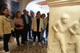 ÇEVRECİ BELEDİYELER BİRLİĞİ’NDEN MİLAS’IN TARİHİ ALANLARINA ZİYARET