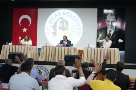 Araç Alımı ve Labranda Bayilik Düzenlemesi Oybirliğiyle Kabul Edildi