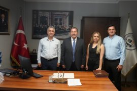 PROMOSYON İÇİN İMZALAR ATILDI