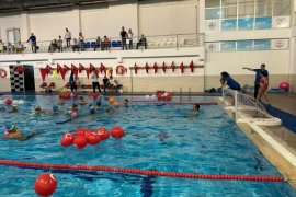 Milas Belediyesi, 23 Nisan’ı Yüzme Şenliği İle Kutladı