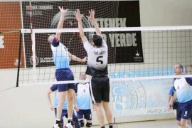 Voleybol turnuvasının şampiyonu Çevre ve Şehircilik