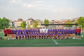 Voleybolun Genç Yetenekleri Stadyumda Ter Döktü