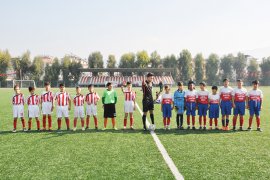 Küçükler futbol maçları başladı