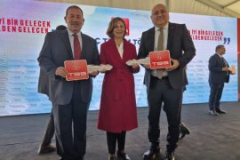 TBB’den Milas Belediyesi’ne Paletli Ekskavatör Hibesi