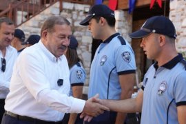 Başkan Topuz, Zabıta Ekibiyle Kahvaltıda Buluşarak Haftalarını Kutladı