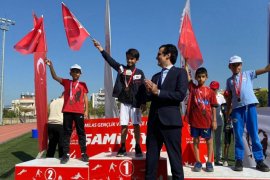 100’e yakın sporcu öğrenci birinci olmak için yarıştı