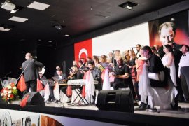 Konser görkemli geçti