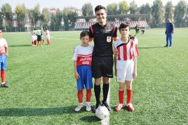 Küçükler futbol maçları başladı