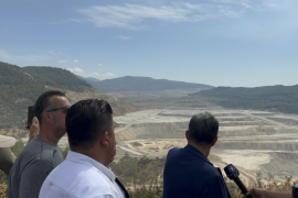 MİTİNG ÖNCESİ AKBELEN ZİYARETİ..  Gökhan Günaydın ve Oda Başkanları Akbelen’deydi..