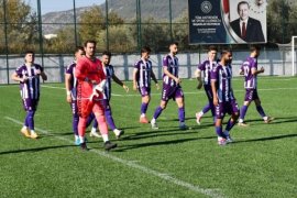 Milas Şehit Metin Özcan Stadyumu'nda Yerel Derbi Heyecanı