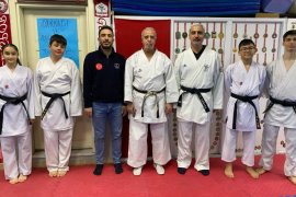 Karate Sınavında Genç Sporcuların Başarısı