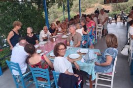 Isparta’dan Kupalarla Döndüler, Milas’ta Şampiyonluk Kutlaması Yaptılar