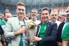 Tarihi Geceden Tarihi Anlar...