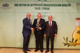 Egeli zeytin zeytinyağı ihracatçıları ambalajlı ihracatı ödüllendirdi     Zeytin zeytinyağı sektörünün hedefi 1,5 milyar dolar ihracat 