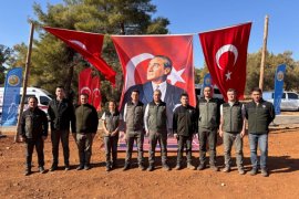 Çamovalı Mahallesi'nde Fidanlar ve Tohumlar Toprakla Buluştu