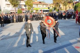 “Sen bizim her anımızda, hep sol yanımızdasın...”