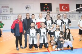 Öğretmenler arası voleybol turnuvası sona erdi