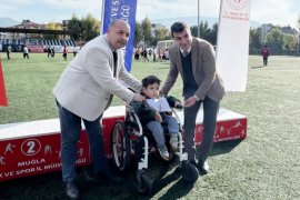 Engelli Çocuğun Yaşam Azmi Büyük Atatürk Koşusu’na Damga Vurdu
