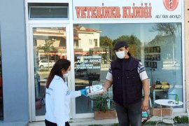 Büyükşehirden veteriner kliniklerine maske
