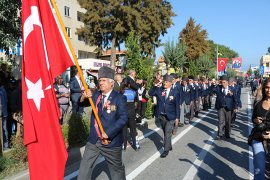 “Aydınlık yarınlara cumhuriyetle varılacak”