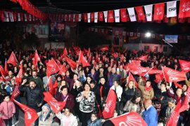 FEVZİ TOPUZ’DAN KIRCAĞIZ’DA MİTİNG GİBİ MAHALLE TOPLANTISI