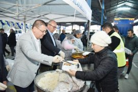 İftar yemekleri İsmetpaşa Mahallesi’nde devam etti