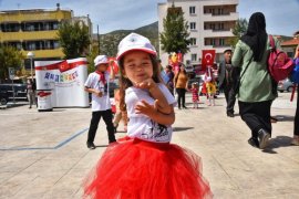 Atapark Meydanı çocuk parkına dönüştü