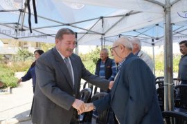 Milas Belediyesi, Üreticilere 4 Bin 275 Kilo Buğday Tohumu Dağıttı