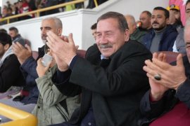 Milas Belediyesi Milasspor Rakip Kaleyi 8 Kez Havalandırdı