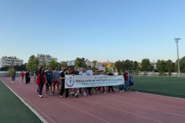 Gençler ve Vatandaşlar Halk Sağlığı Haftasında Bir Araya Geldi