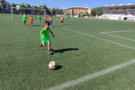 Milas Belediyesi Yaz Futbol Okulu’nda Minik Sporcular Antrenmanlara Başladı