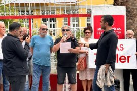 ​​​​​​​Milaslı 78’lilerden Milli Eğitim Müdürüne İstifa Çağrısı..