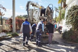 Büyükşehir ekipleri yoğun yağışlarda teyakkuz halindeydi