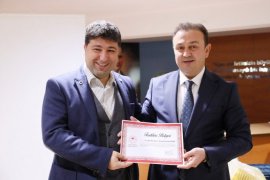 Kaliteli Üretim İçin Üreticiye Kasa ve Hasat Tarağı