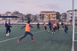 Kıyıkışlacık Spor kendi evinde Bafa Zeytin Spor takımını ağırlıyor