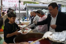 Başkan Tokat, İftar Sofrasında Vatandaşlarla Bir Araya Geldi