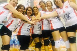 Erkek ve kadın voleybol takımında çalışmalar devam ediyor