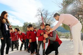 “Kızılayla Çocuklar Gülsün” Projesi…