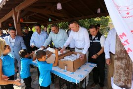 Milas Boğaziçi’nde 160 Bin Yavru Balık Denizle Buluştu