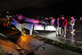 Kontrolden çıkıp takla attı