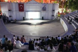 Milas Belediyesi, Yeşilçam’ın Efsane Filmlerini Vatandaşlarla Buluşturuyor