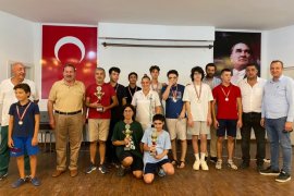 Milas Belediyesi Geleneksel Yıldırım Satranç Turnuvası Tamamlandı