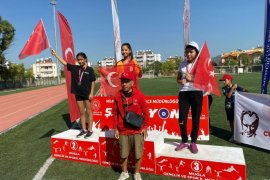 100’e yakın sporcu öğrenci birinci olmak için yarıştı