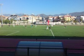 Milas Belediye Beçinspor, Milas Gençlikspor takımını 1-0 yendi